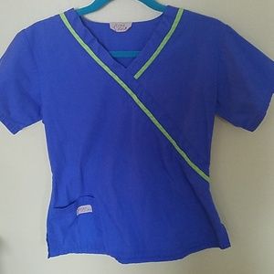 Urbane scrubs scrub top uniform size small
